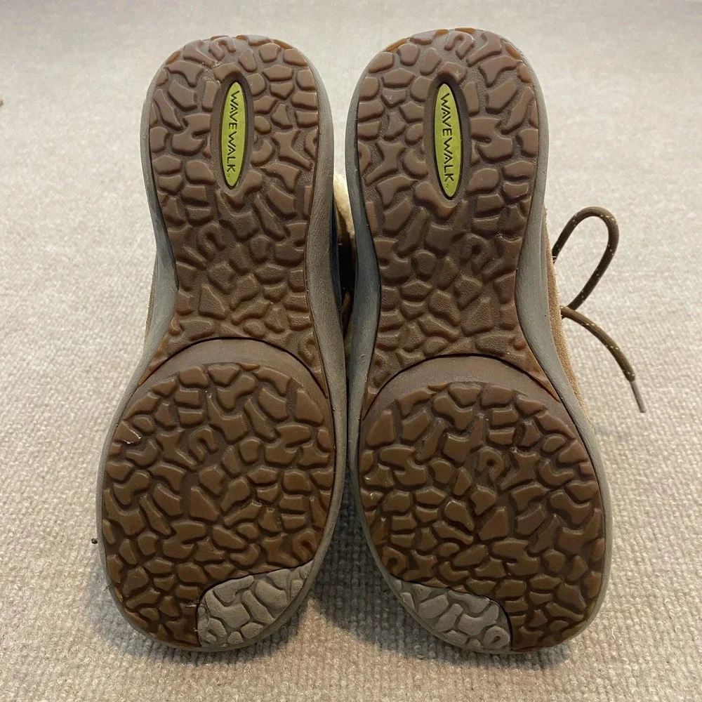 Clarks Snow Boots Womens Size 6.5 Brown Leather Faux Fur Waterproof Wave‎ Walk